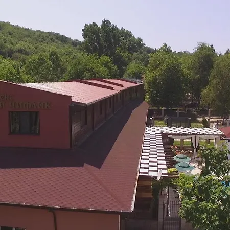 Manastirski Chiflik Holiday home *